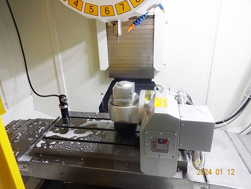 The 5th axis rotary table-11 The 5th axis rotary table-11.jpg